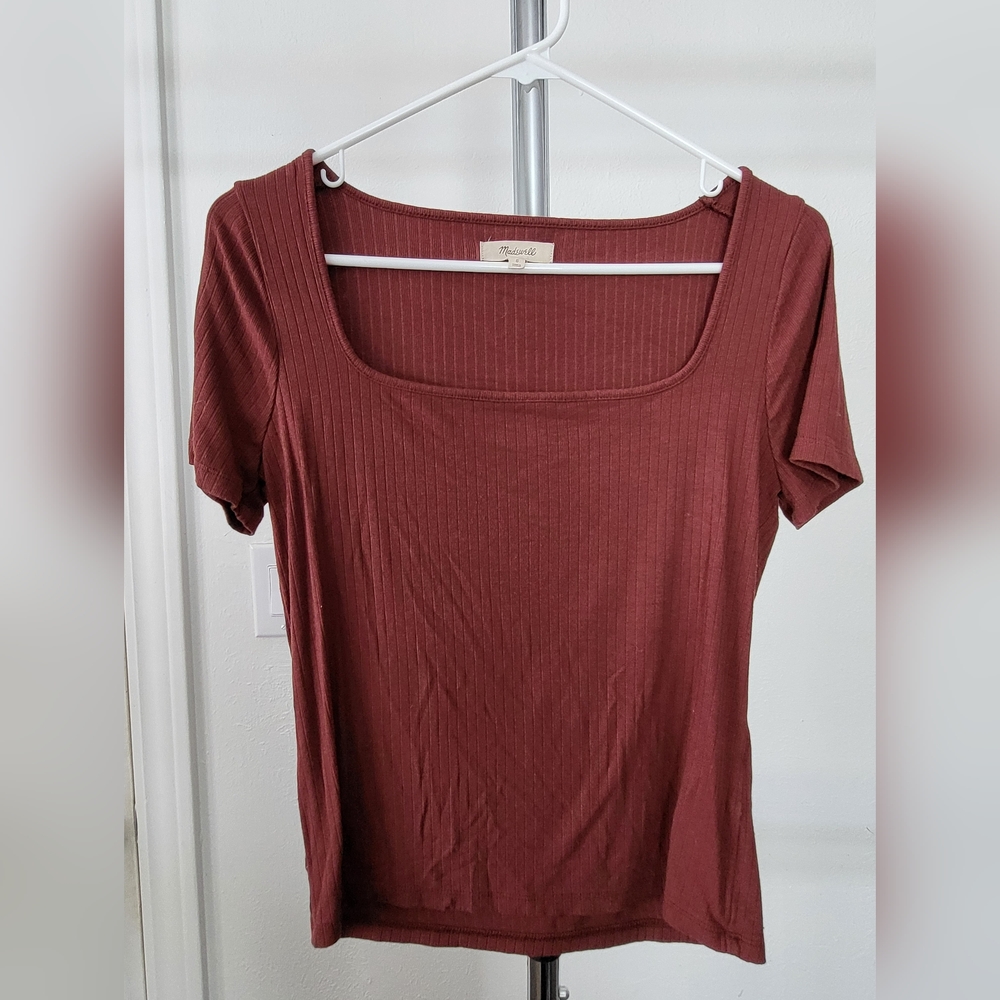 Women's Ribbed Square Neck Top - Burgundy